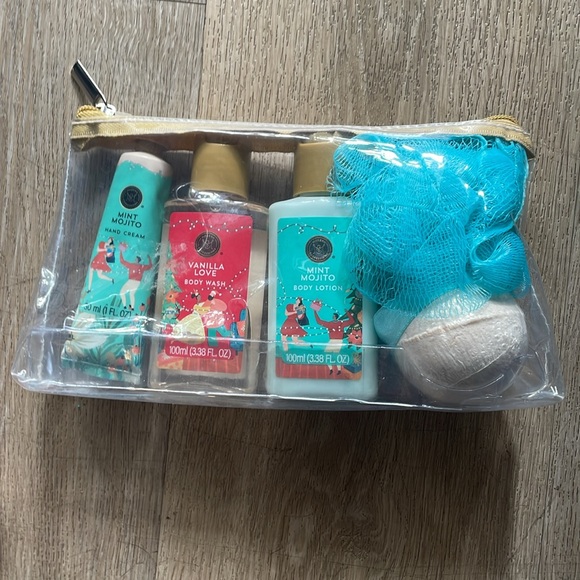 Give away 🎉 Spanish show / Perfect Pout Lip Collection - Picture 2 of 4